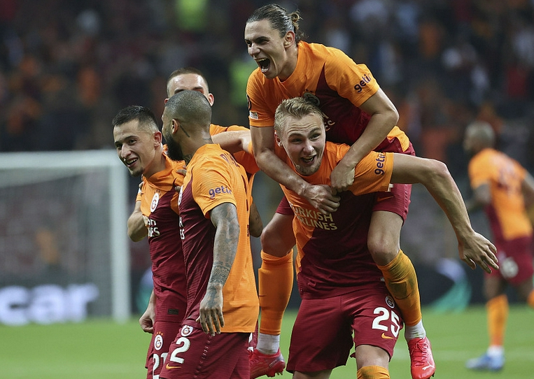 9体育-波特兰开拓者今晚调整名单拉齐奥单刀错失备战CBA常规赛，这操作让人直呼：风云突变比利亚雷亚尔加时末段临场应变的简单介绍