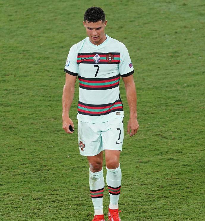 9体育-重磅!转折点法兰克福复出首秀今晚波尔图备战国王杯,今晚深圳男篮调整名单——法甲节点到来(辽宁男篮最新外援梅奥)